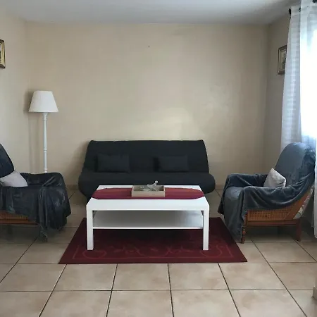 Apartment Privee Calme 15 Min A Pied Du Centre Parking Gratuit Arles